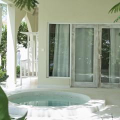 White Villa Paparemo Village