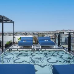 The Pal Living in a Concept