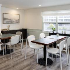 Riviera Beach Resort