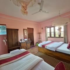 Hotel Tree Tops- A Serene Friendly Hotel in Sauraha