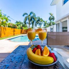 Chic Pompano Getaway - Pool Beach & Pickleball - Family