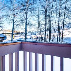 Snow Creek 1553 - Ski-in/Ski-out + Pool & Hot Tub