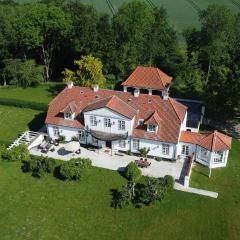 Historic House In Skjoldungernes Land Park