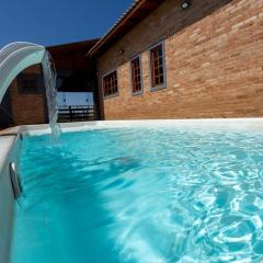 Refúgio Rústico com Piscina Aquecida Área Gourmet