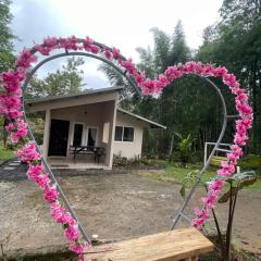 Cabaña con fogata BBQ y ríos cerro azul