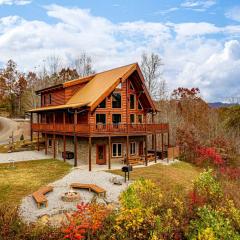 Spacious Luxury Log Cabin with Mountain Views, Hot Tub & Game Room near Gatlinburg & Pigeon Forge, Tennessee
