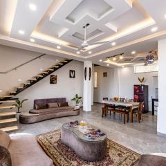 Pinecrest Villa by Splendid Hotels - Garden - Balcony - Living Room - Family Groups - Events - Mountain View