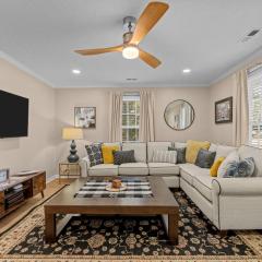 Pet-Friendly 3 BR Home with King Bed and Fenced Yard Near Downtown