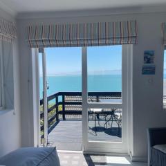 Between Mountain and Sea