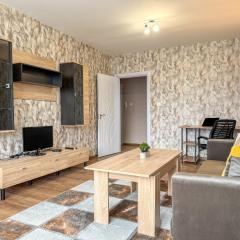 One-Bedroom Apartment next to Mall Plovdiv with Free Street Parking