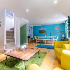 Pebble Mews House - By My Getaways - parking for one small car