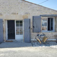 Gite Romantique de Type Charentais