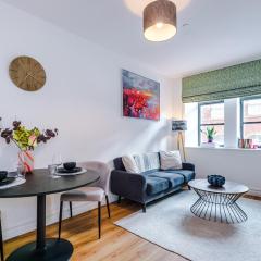 Modern Leeds Central Stay -2 min walk from station