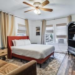 Cozy Lafayette Apartment with Free Parking & Kitchen