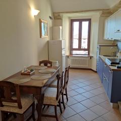 Dimora Fenni - Appartamento elegante nel cuore di Monte Isola con Wi-Fi e aria condizionata