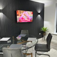 Lux 2bed Apartment City Center Free Parking