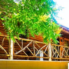 MeMaws Country Cabin