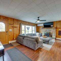 Game Room, Hot Tub and Fire Pit Pocono Lake Escape!