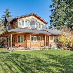 Hikes and Apples Renovated Farmhouse in Gig Harbor!