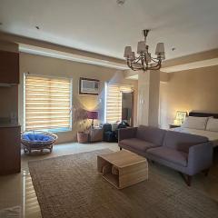 Centrally located cozy Studio