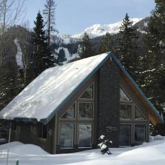 Hot Tub Ski In 10 Min Walk to the Lifts