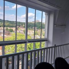 Historic Dover Stay with Stunning Castle View