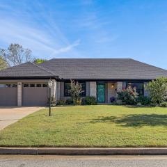 Pet-Friendly Home with Yard 8 Mi to Downtown Tulsa!