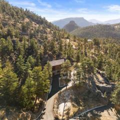 Private Hilltop Panoramic Mountain View - Family