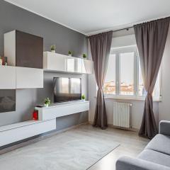 Bright Apartment with Canal Balcony