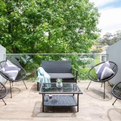 Generous 2-Bed Townhouse With A Private Balcony