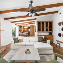 4-Bedroom Cowboy Retreat Steps from Zilker Park