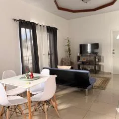 Apartamento Moderno con luz natural y balcón con vista Modern with natural light and balcony with a view