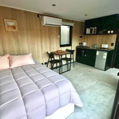 Contenedor increíble cerca del mar y la playa