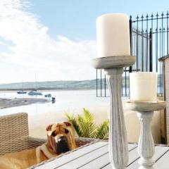 Dog-friendly Seaview Apartment