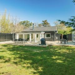 4 Bedroom Lovely Home In Væggerløse