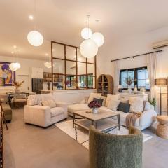 Gorgeous Grand 1000m2 Villa - 5BR with pool in D2 by Ray 02