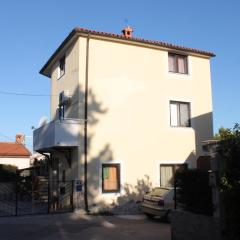 Apartments with parking space Pomer, Medulin - 7374