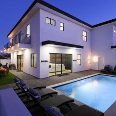 LUXE - Nouveau - Sparkling Pool - Walk to Old Town