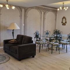 Gîte paisible dans château avec jardin en Auvergne - FR-1-489-604