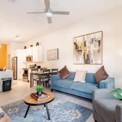 Riverwalk Luxury Haven Pool Free Parking