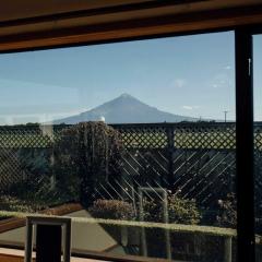 Mt Taranaki Vista - rural escape with scenic views