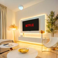 Modern 1-Bed Apartment with Balcony & Free Parking l Near Yas Mall & F1 Yas Island & Sea world