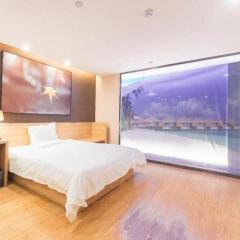 IU Hotel Changsha Railway Station Branch