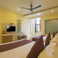 Hotel Klick International 2 Min Walk From New Delhi Railway Station