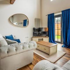 Pam's Place - Uk50583