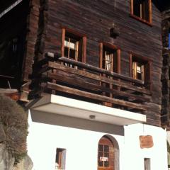 En Anniviers, chalet cosy au centre du village de Saint Jean