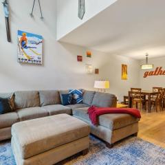 Ski In Out Lift 7! Deck, Hot Tub, Garage Parking condo