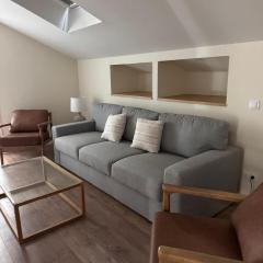 Galatea LibroVI Apartamento con arte en sus muros