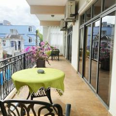 Belle Mare Apartment