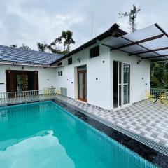 Serene Pool Villa-Coffee Estate Stay,Mudigere
